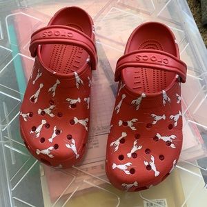 Red Lobster Crocs - women’s size 9
